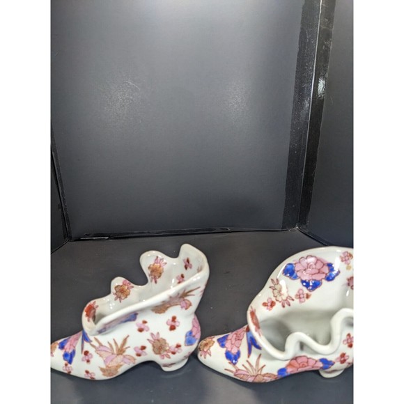 Vtg Set of 2 Porcelain Blue Pink Ruffle Victorian Style Shoe Boot Vase Planter - Picture 4 of 9